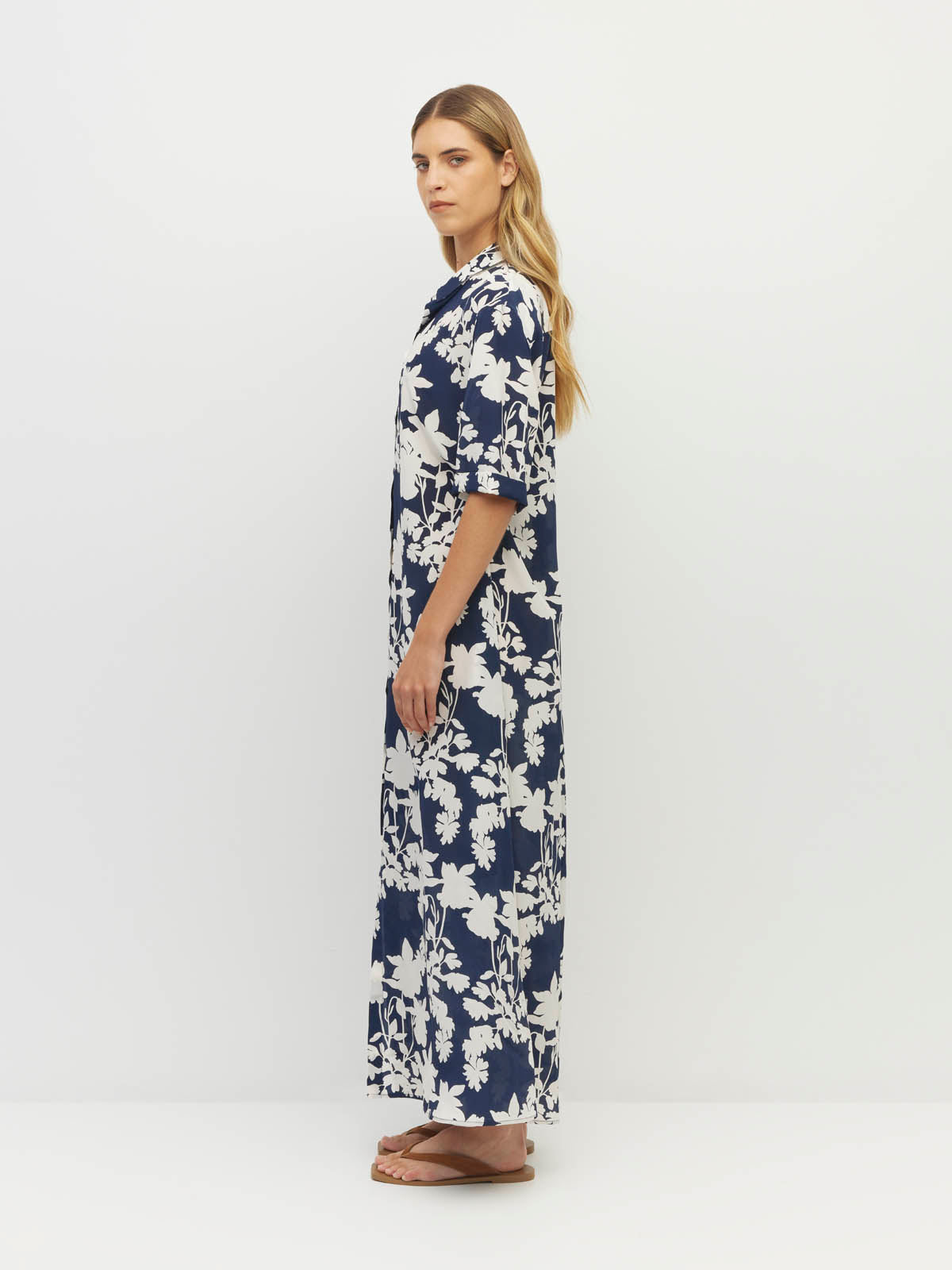 Juliette Hogan Isle Shirtdress (Shadow Floral Silk CDC) Silhouette - lightweight silk shirtdress in floral print with collar and t-shirt sleeves.
