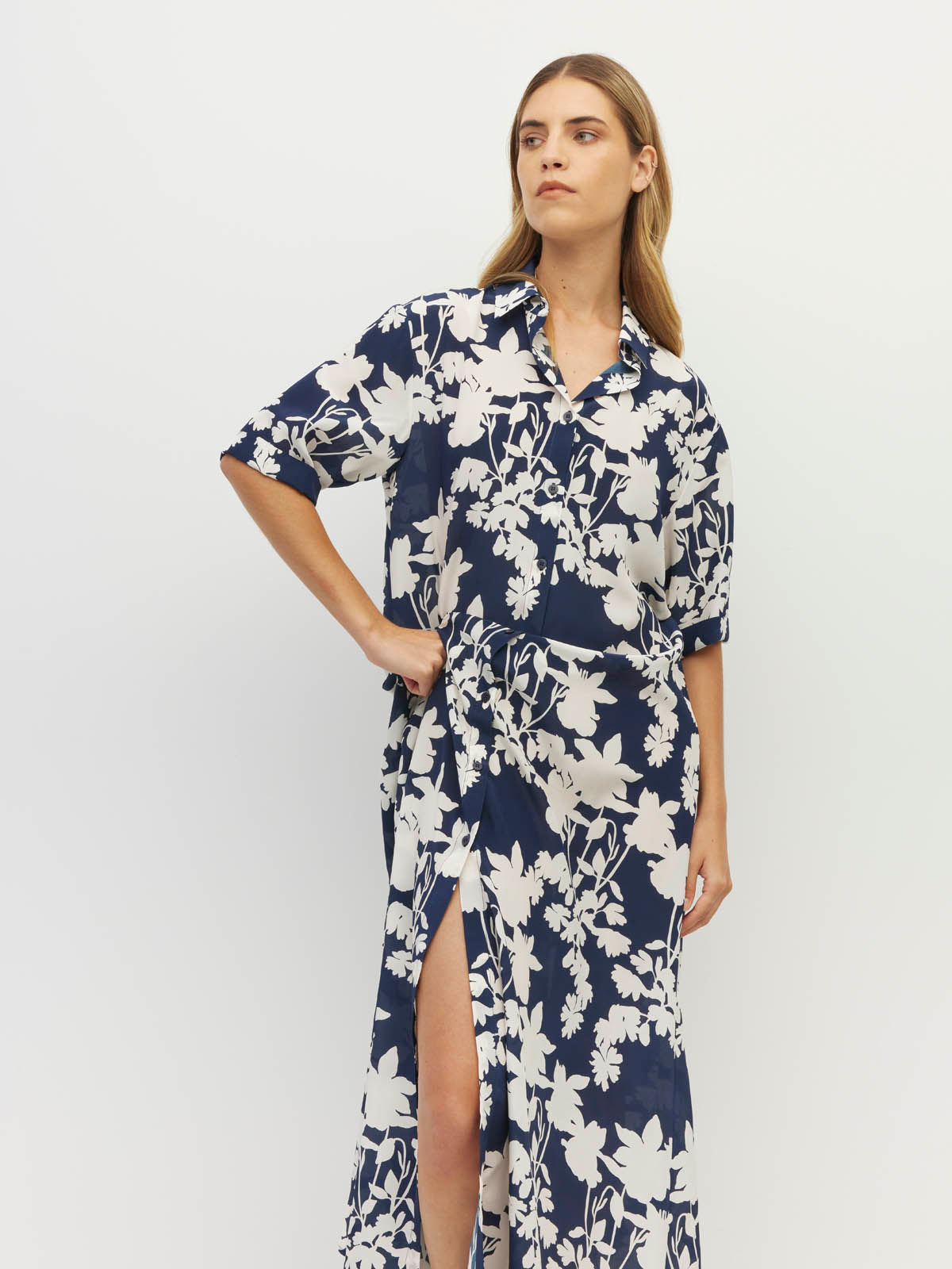 Juliette Hogan Isle Shirtdress (Shadow Floral Silk CDC) Silhouette - lightweight silk shirtdress in floral print with collar and t-shirt sleeves.