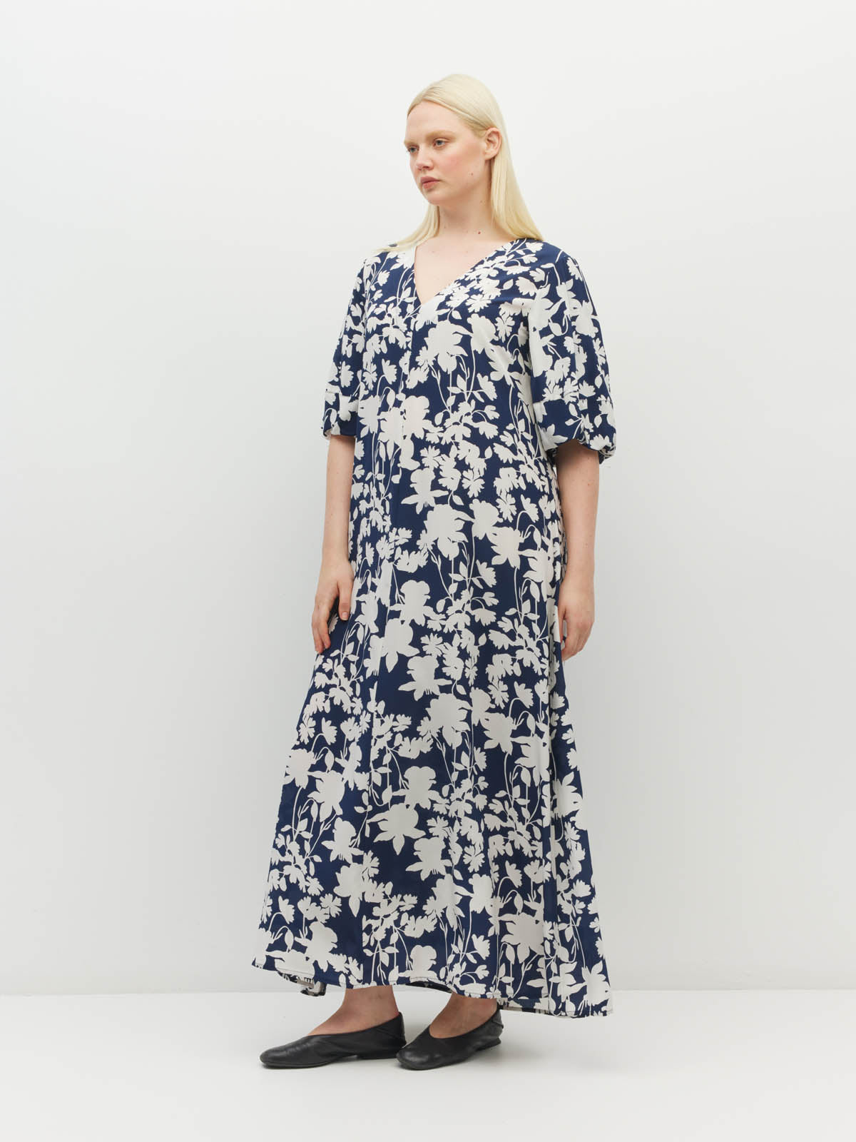 Piper Dress (Shadow Floral Silk CDC) Silhouette