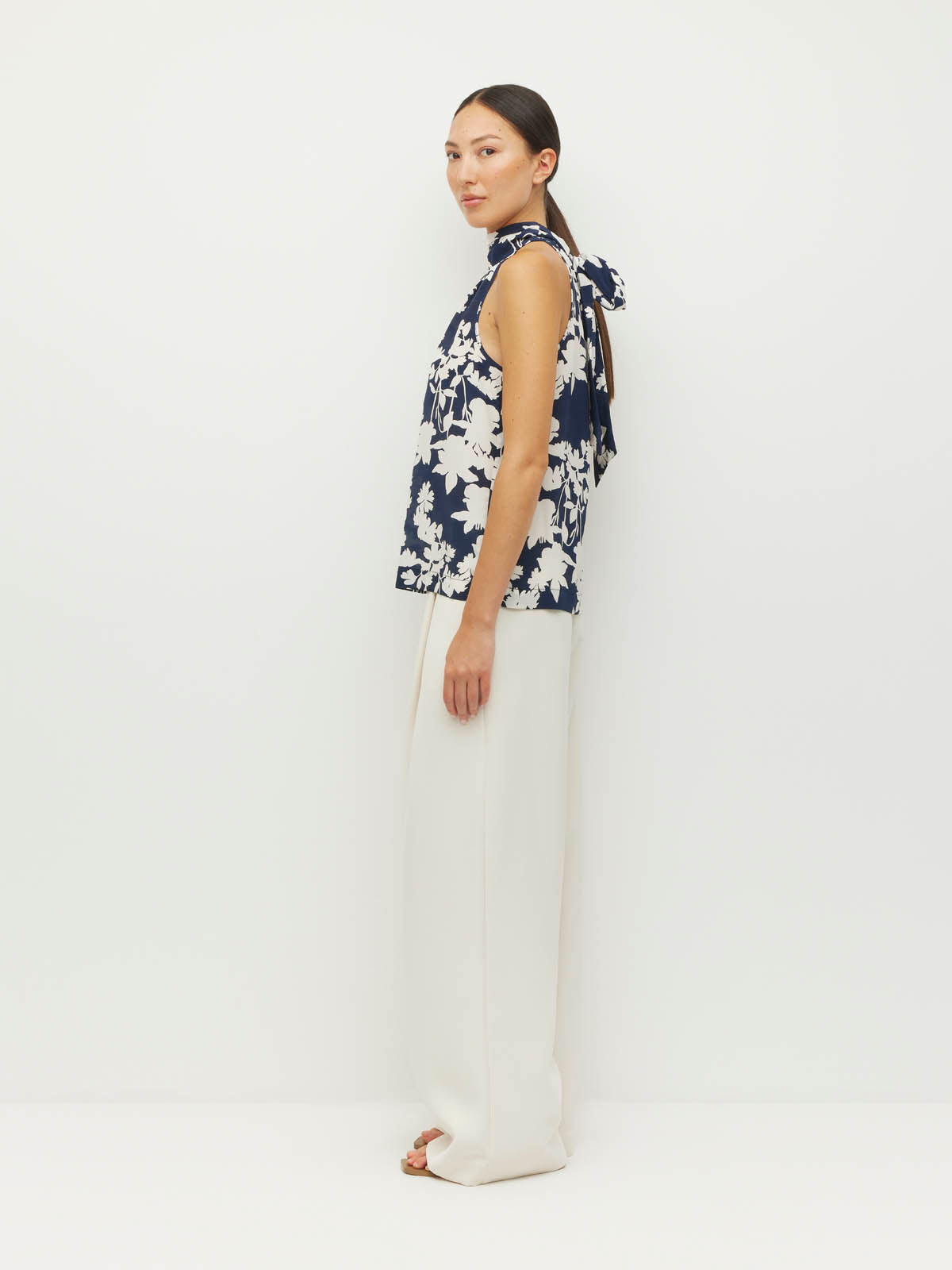 Zelda Blouse (Shadow Floral Silk CDC) Silhouette