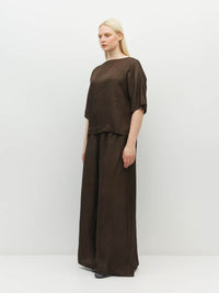 Juliette Hogan Nami T (Soft Matte Satin) Chocolate Crush - versatile blouse with boat neckline and kimono sleeves in a textured satin.