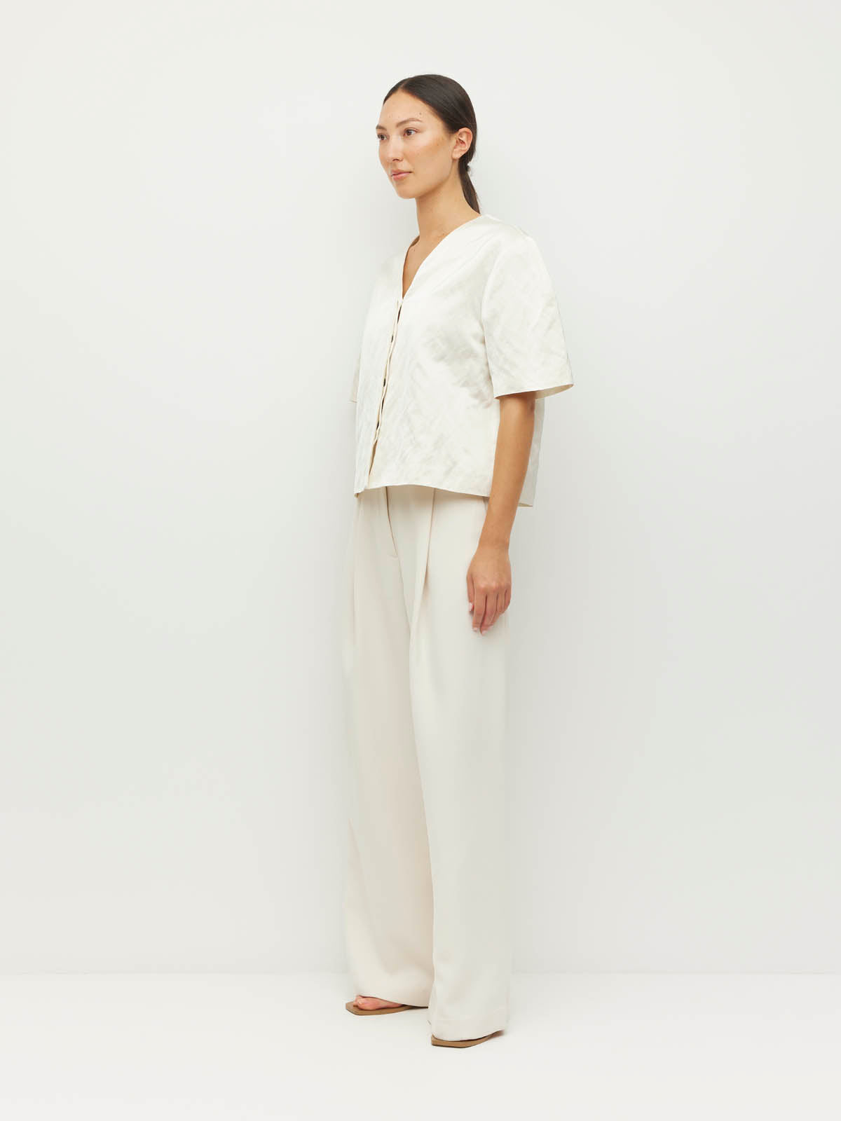 Vesper Jacket (Sculptural Satin) Antique Pearl