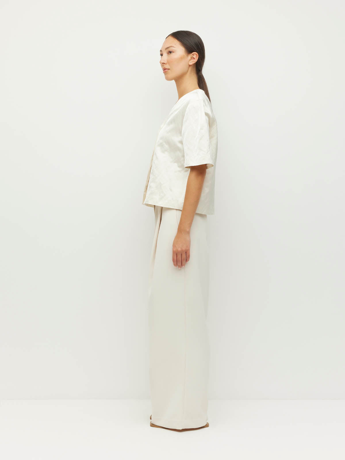 Vesper Jacket (Sculptural Satin) Antique Pearl