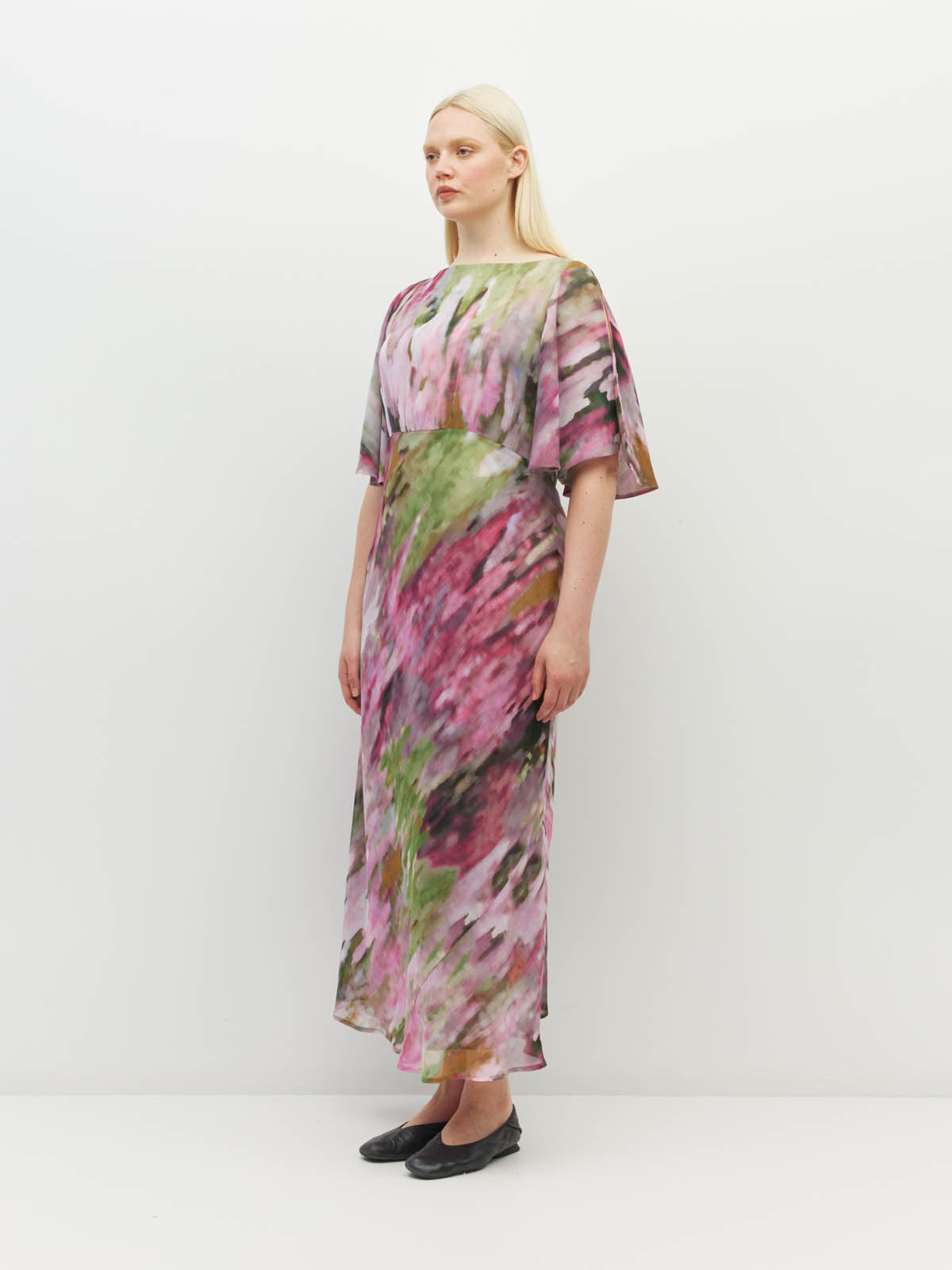 Juliette Hogan Dahlia Dress (Summer Daze Crush) Rose Ripple - summer event-ready printed style with waterfall sleeve, under-bust gather, and bias-cut skirt.