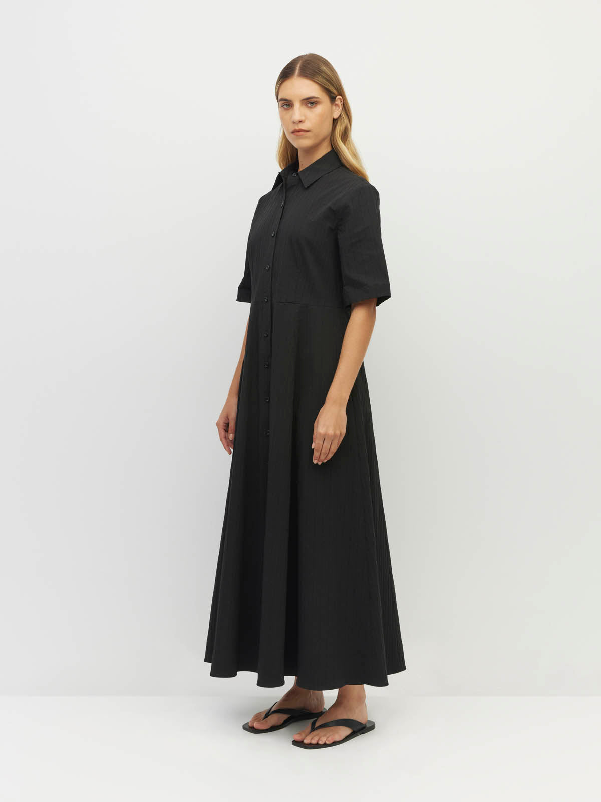 Delphi Dress (Thread Line Cotton) Black Linear