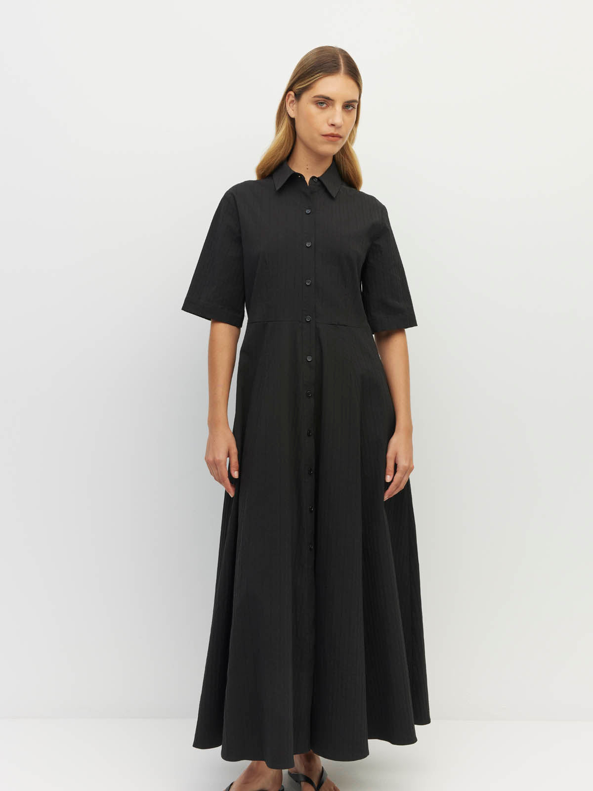 Delphi Dress (Thread Line Cotton) Black Linear