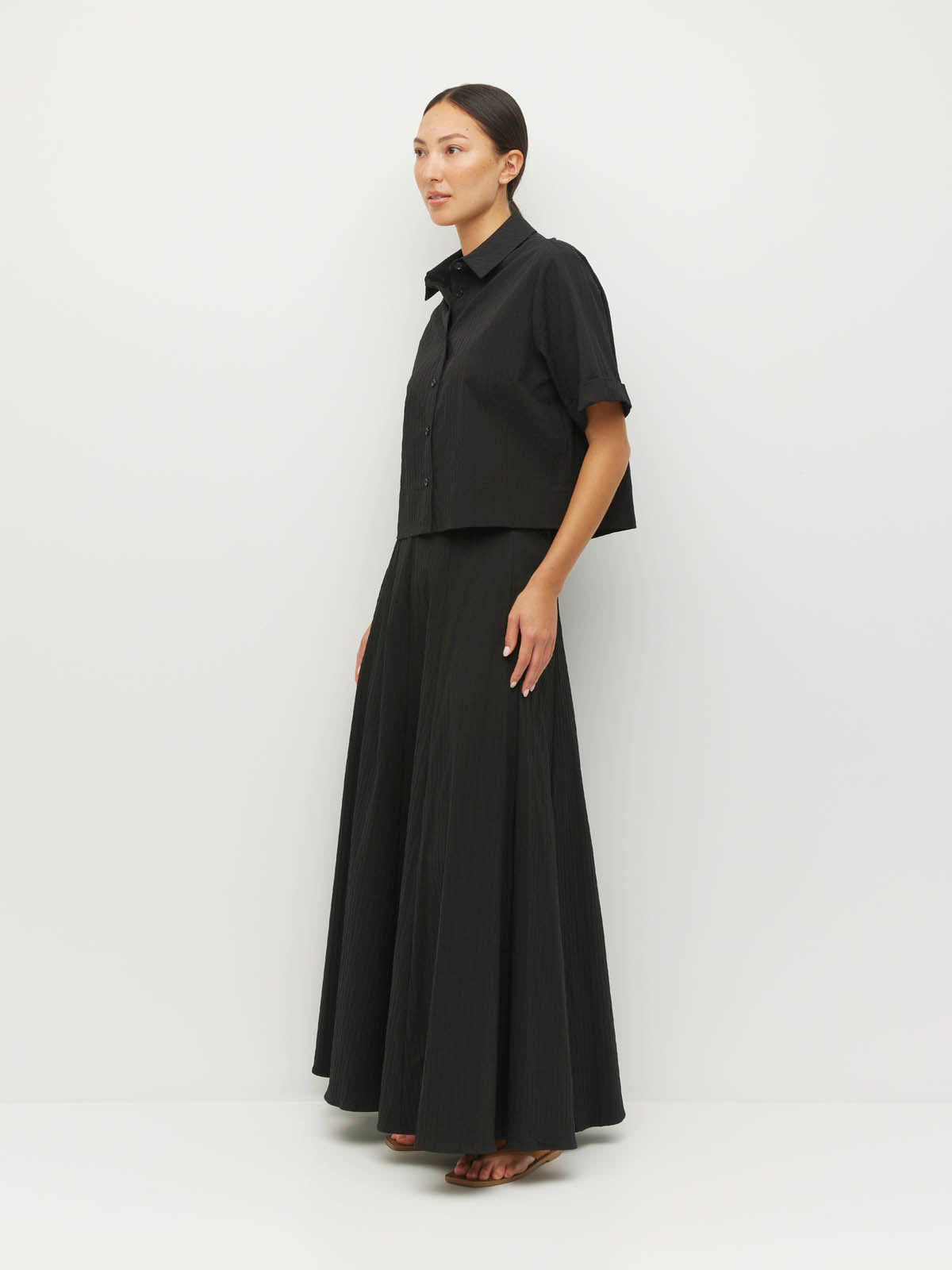 Rhodes Skirt (Thread Line Cotton) Black Linear