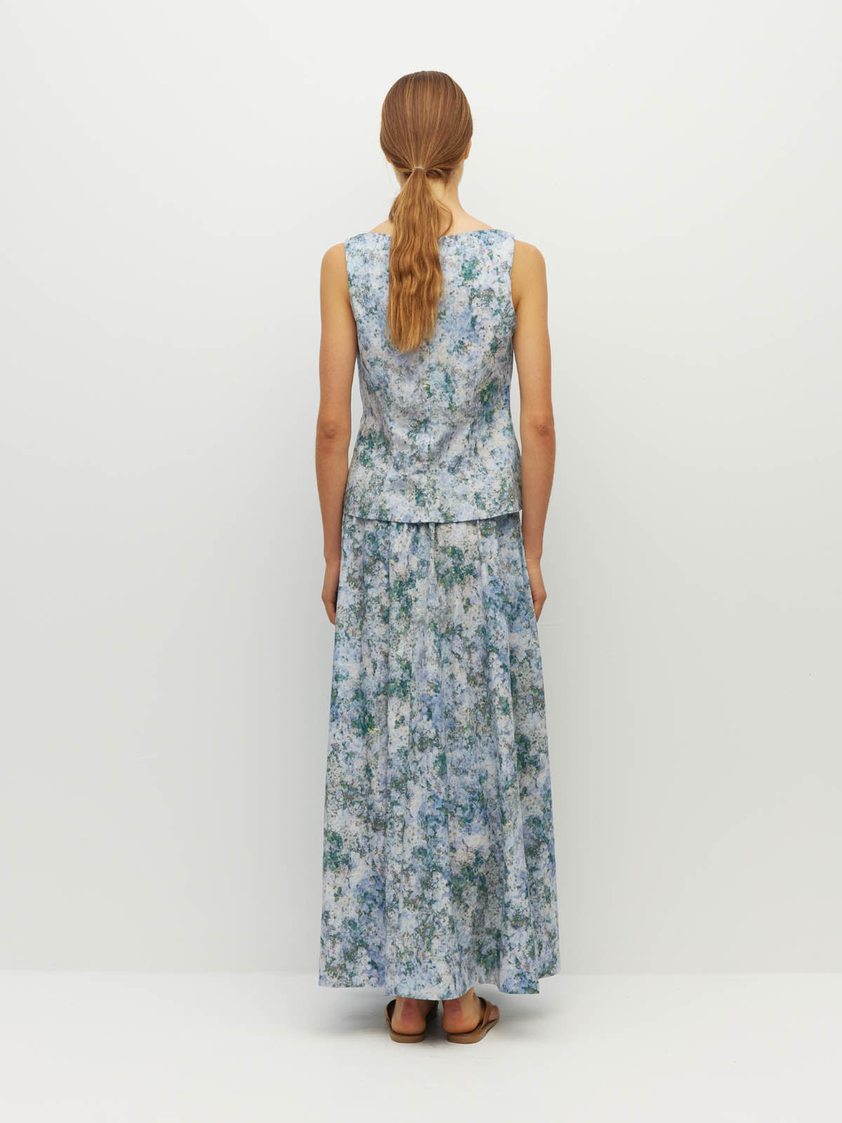 Juliette Hogan Bernie Top (Cloud Flower Cotton) Frosted Sky - fitted sleeveless cotton top with wide boat neckline and centre back zip closure.