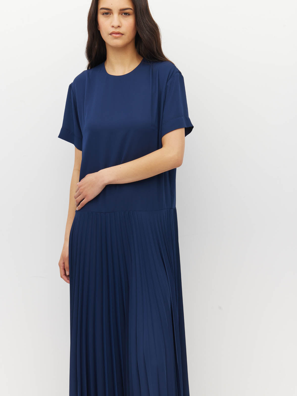 Juliette Hogan Bettina Dress (Matte Pleat) Navy - boxy T-shirt bodice dress with drop waist and sunray pleated skirt.