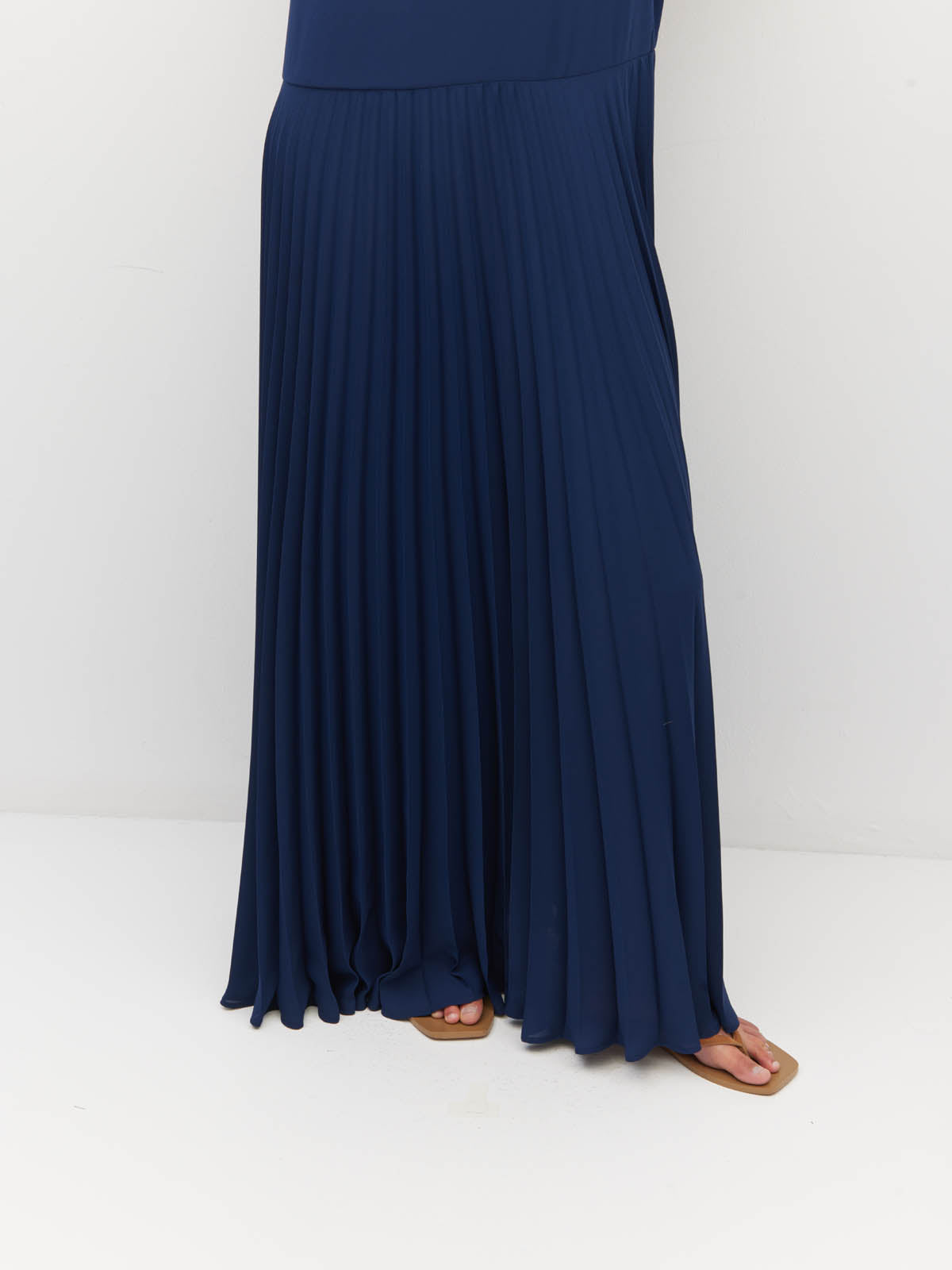 Juliette Hogan Bettina Dress (Matte Pleat) Navy - boxy T-shirt bodice dress with drop waist and sunray pleated skirt.