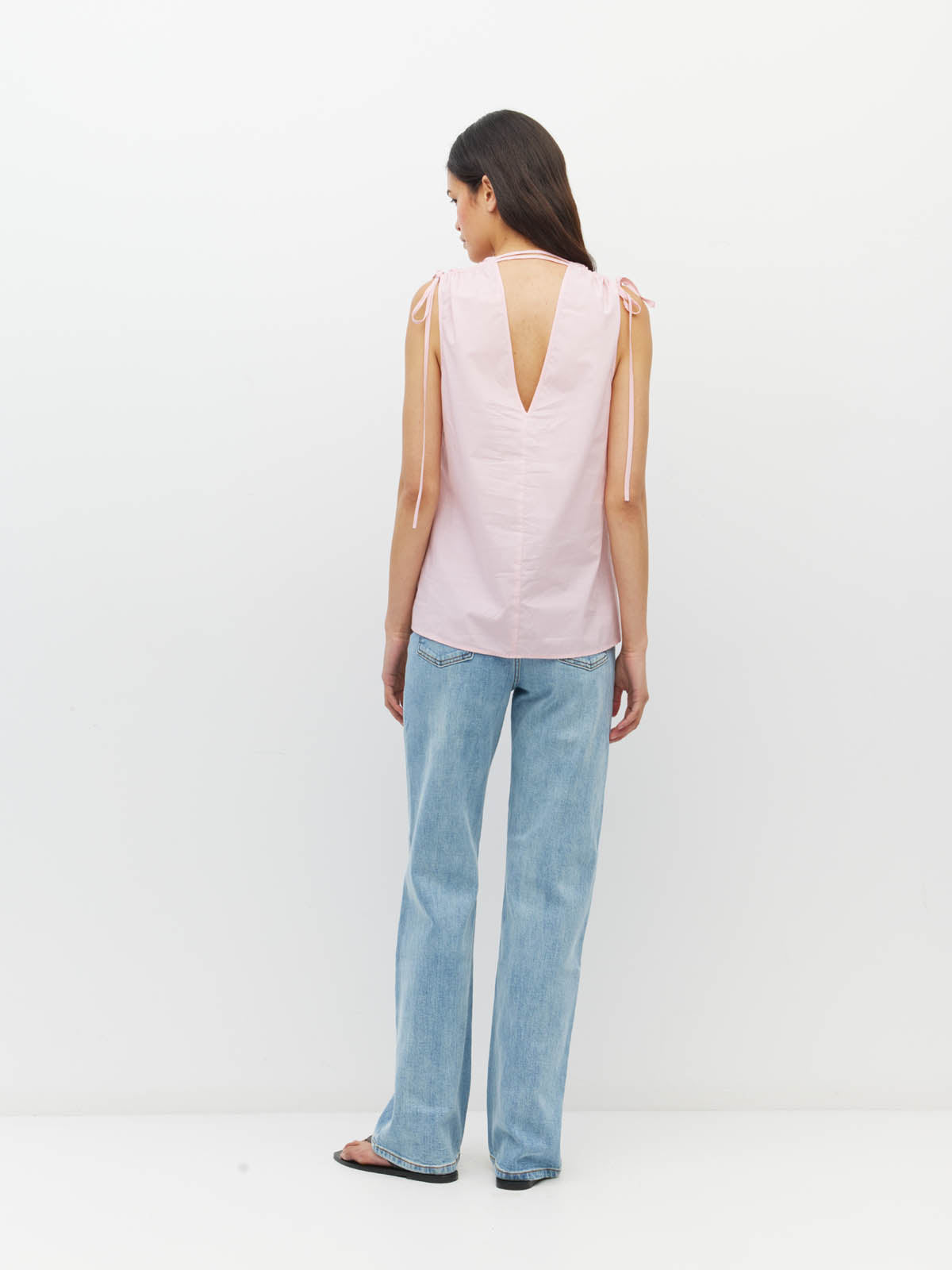 Juliette Hogan Tulia Top (Pastel Cotton) Pale Pink - reversible cotton top with adjustable V-neckline and tie shoulders, finishing at the hip.