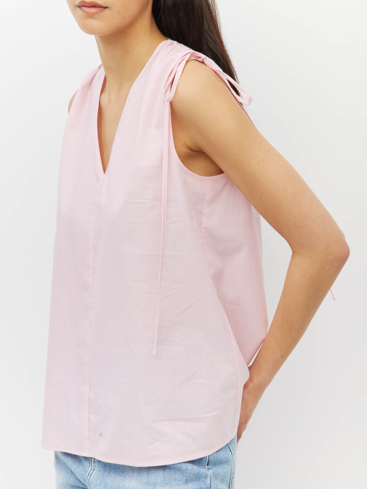 Juliette Hogan Tulia Top (Pastel Cotton) Pale Pink - reversible cotton top with adjustable V-neckline and tie shoulders, finishing at the hip.