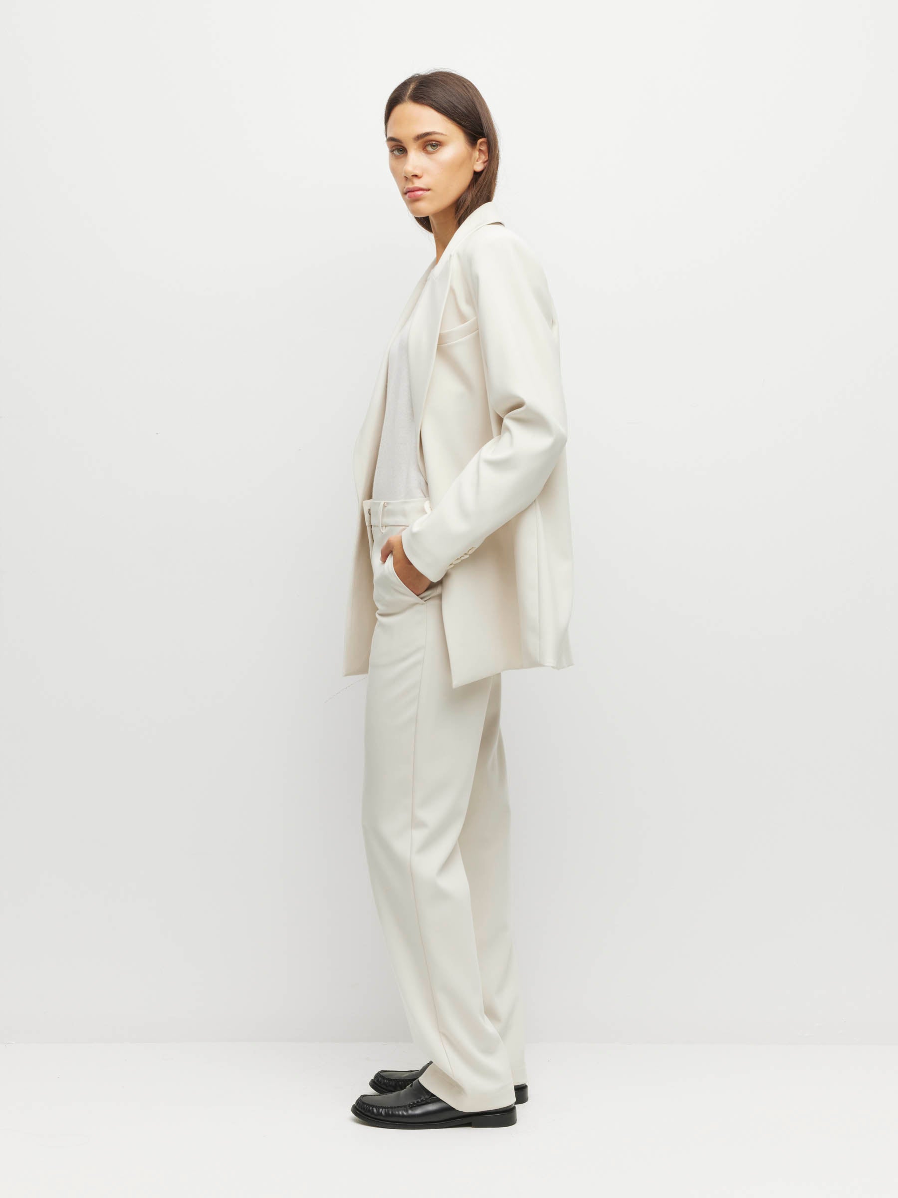 Peak Tuxe Jacket (Foundation Suiting) Chalk
