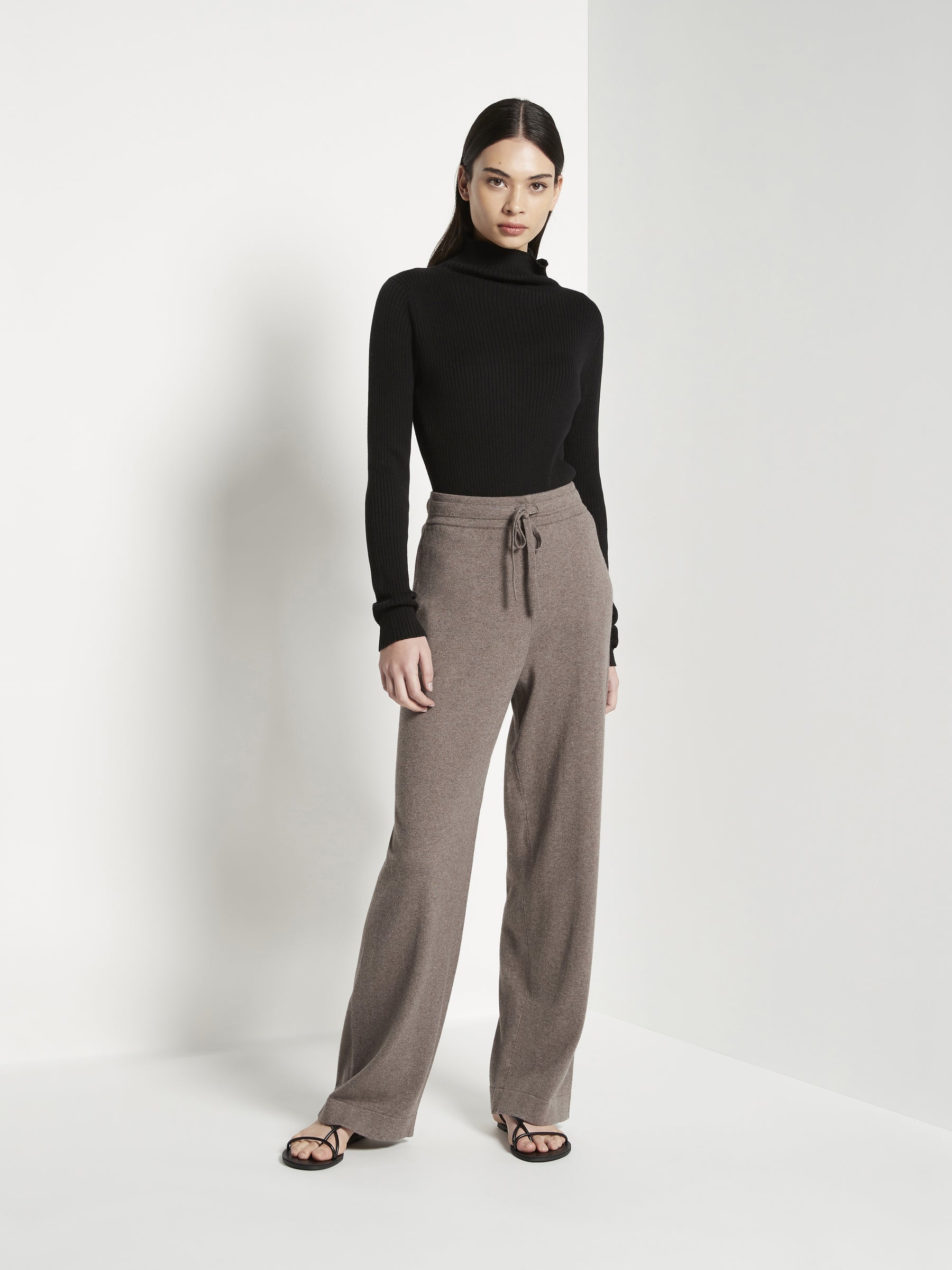 BOSS - Knitted trousers in virgin wool and cashmere