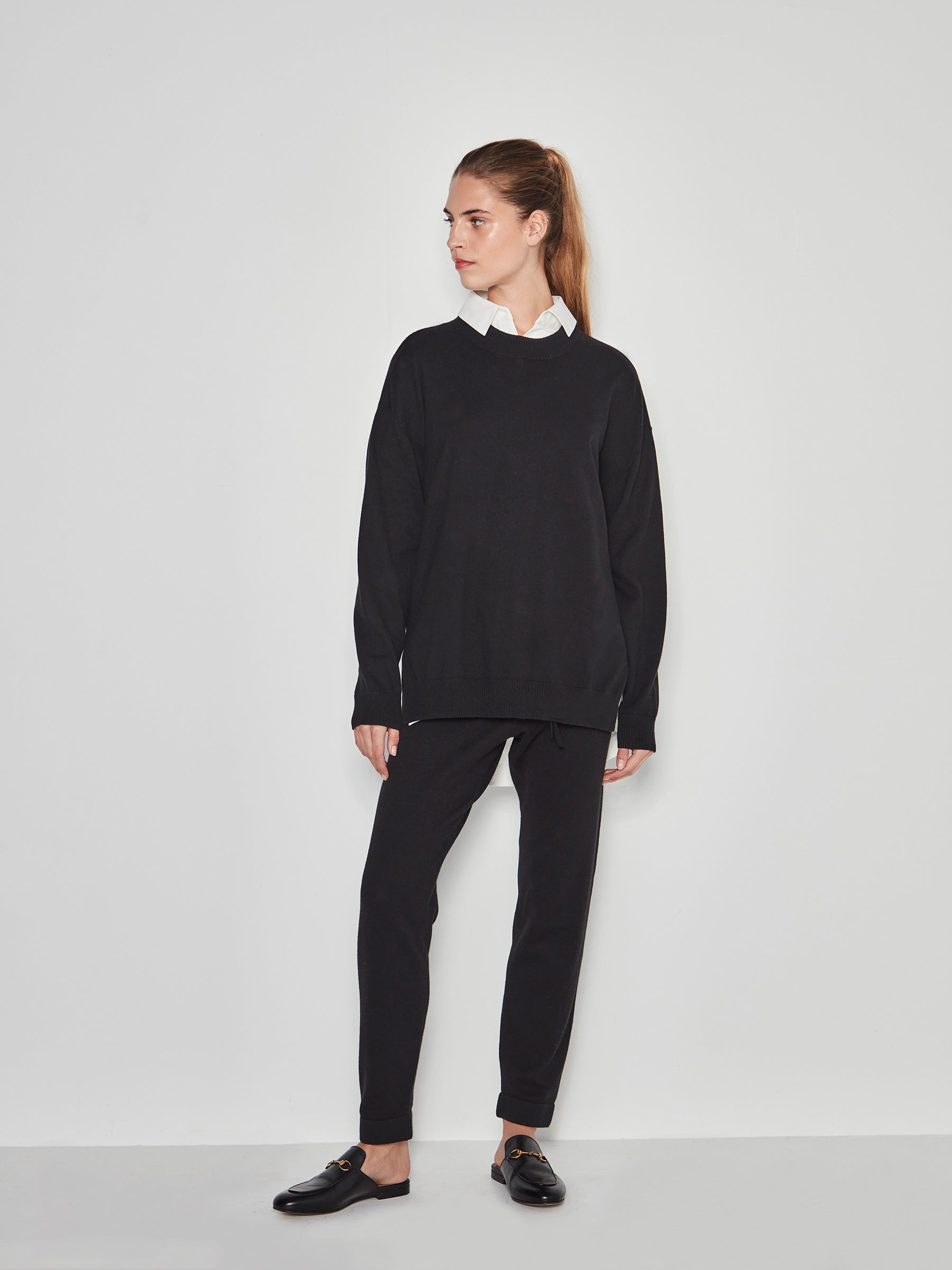 Black cotton crew outlet neck sweater