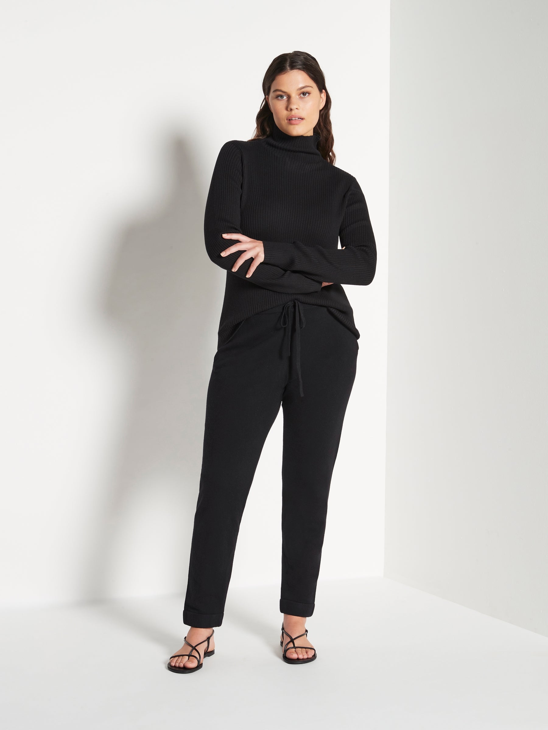 正規店仕入れの (Cotton Trackpant Slim JHL Cashmere) Hogan Juliette – Black パンツ