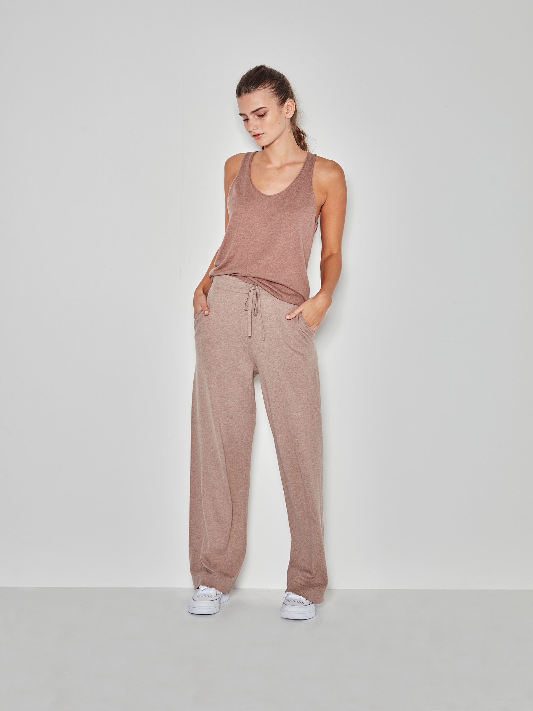 Cotton discount cashmere joggers